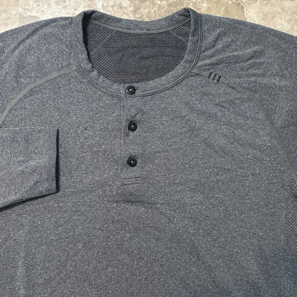Lululemon Shirt Mens Medium Metal Vent Tech Henley Grey Long Sleeve Gym Lounge - Picture 1 of 9